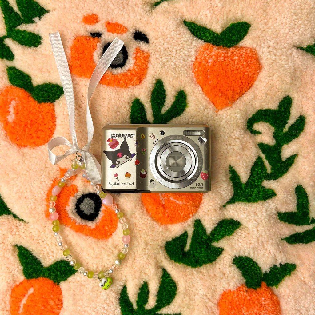 Sony Cyber-shot DSC-S2000