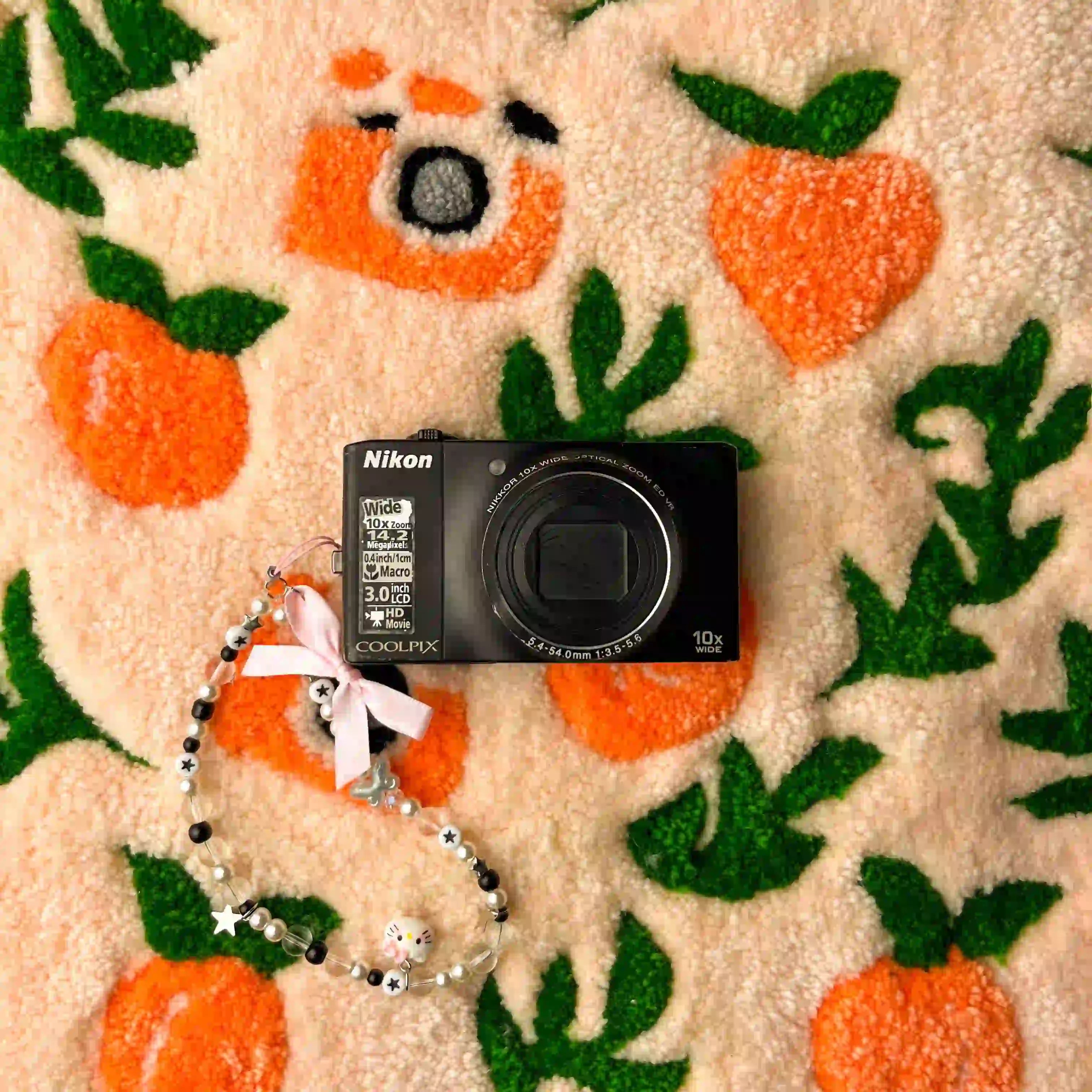 Nikon Coolpix S8000