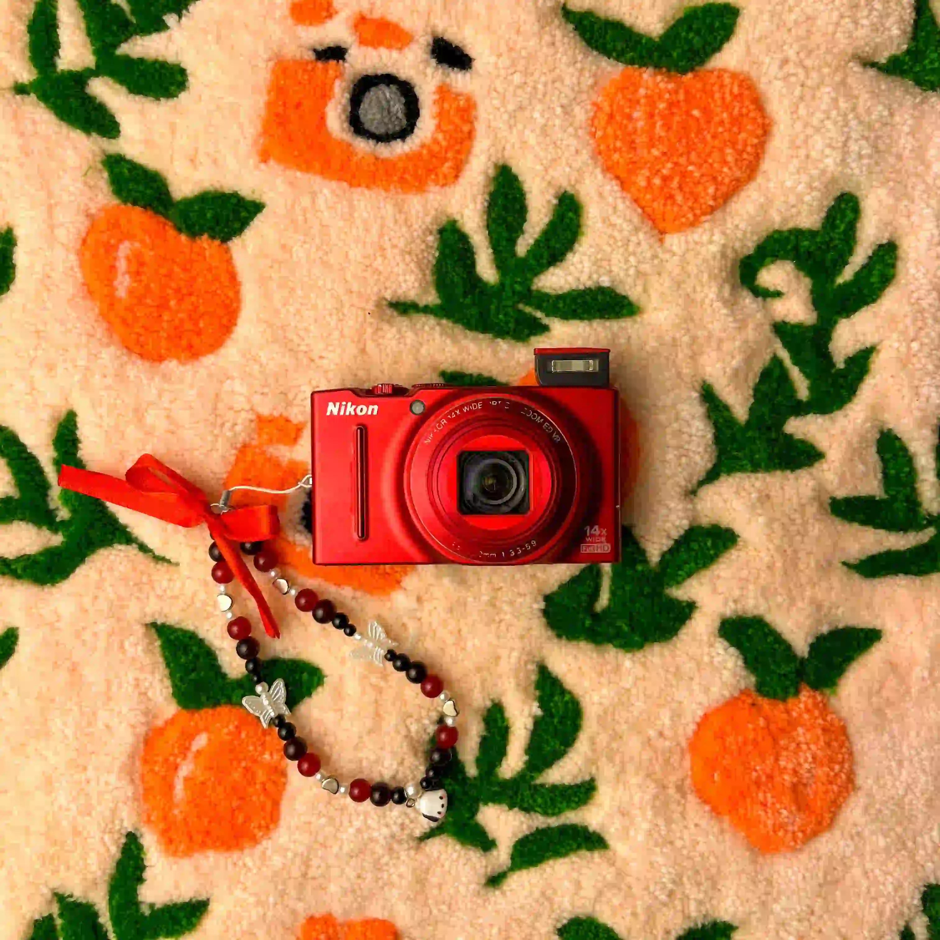 Nikon Coolpix S8200